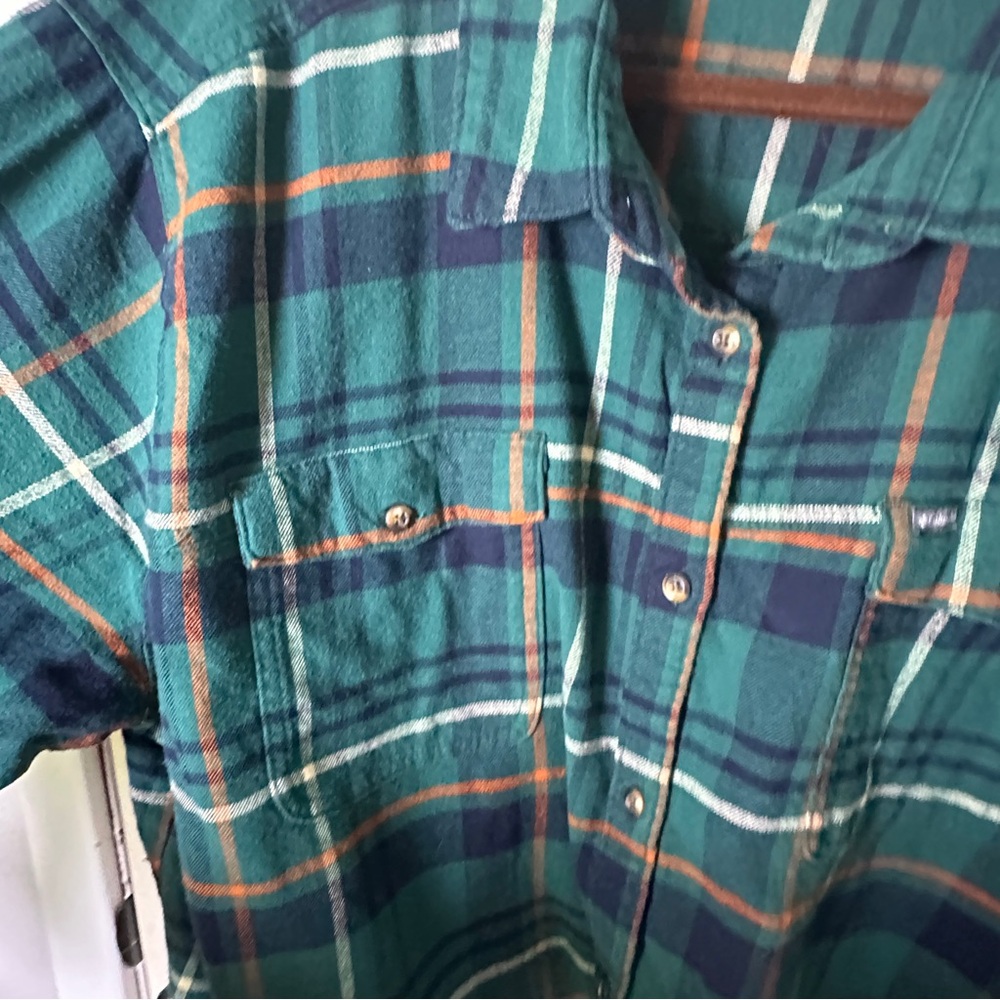 Columbia Green Plaid Button-Up Shirt - Picture 5 of 13